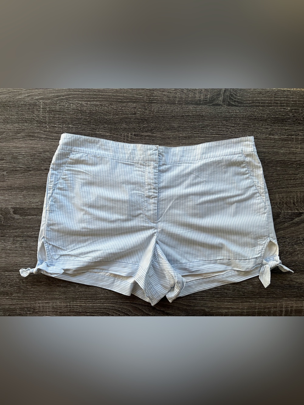 LOFT Light Blue & White Striped 4” Dress Shorts | Size 12